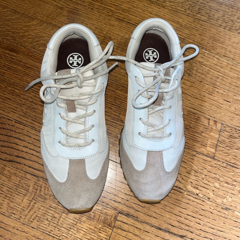 Tory Burch sneaker size 6.5